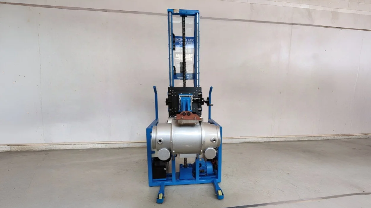 An Image of TGLF (Tube & Generator Loading Fixture)